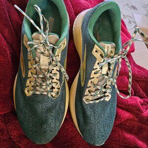 Brooks Launch 7 “Run Lucky” Green & Gold Running Sneakers – Women’s Size 7.5